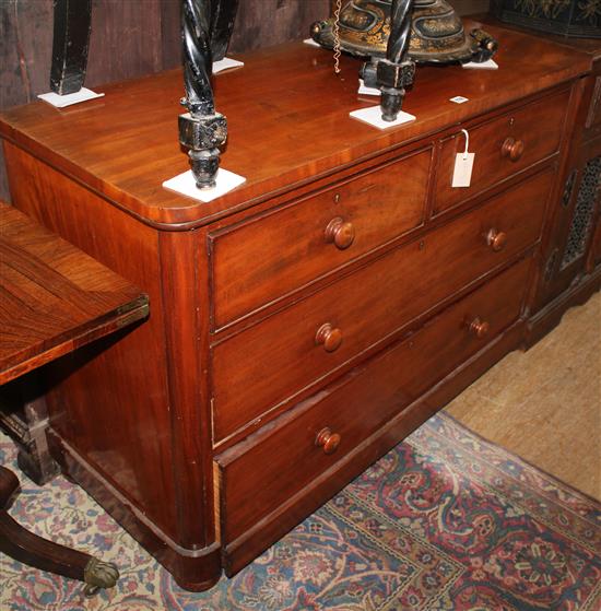 Victorian mahogany chest of drawers